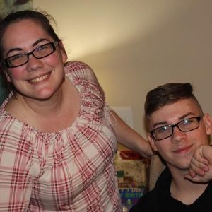 Meet your Posher, Lee